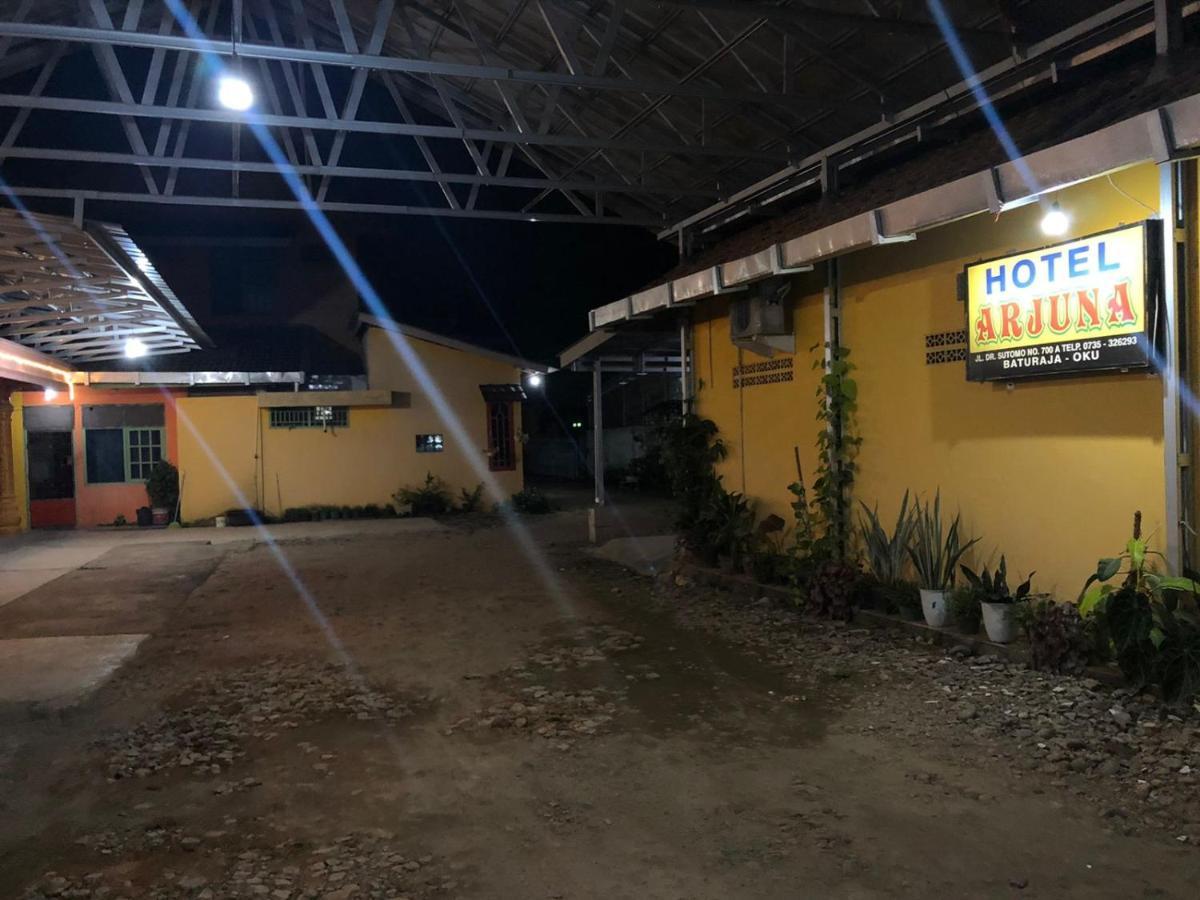Hotel Arjuna Baturaja  Bagian luar foto