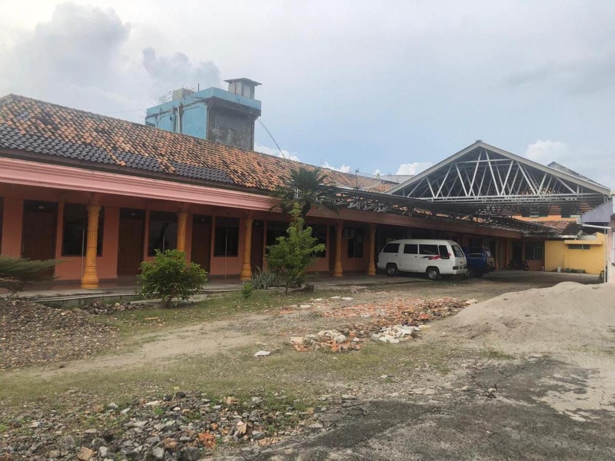 Hotel Arjuna Baturaja  Bagian luar foto