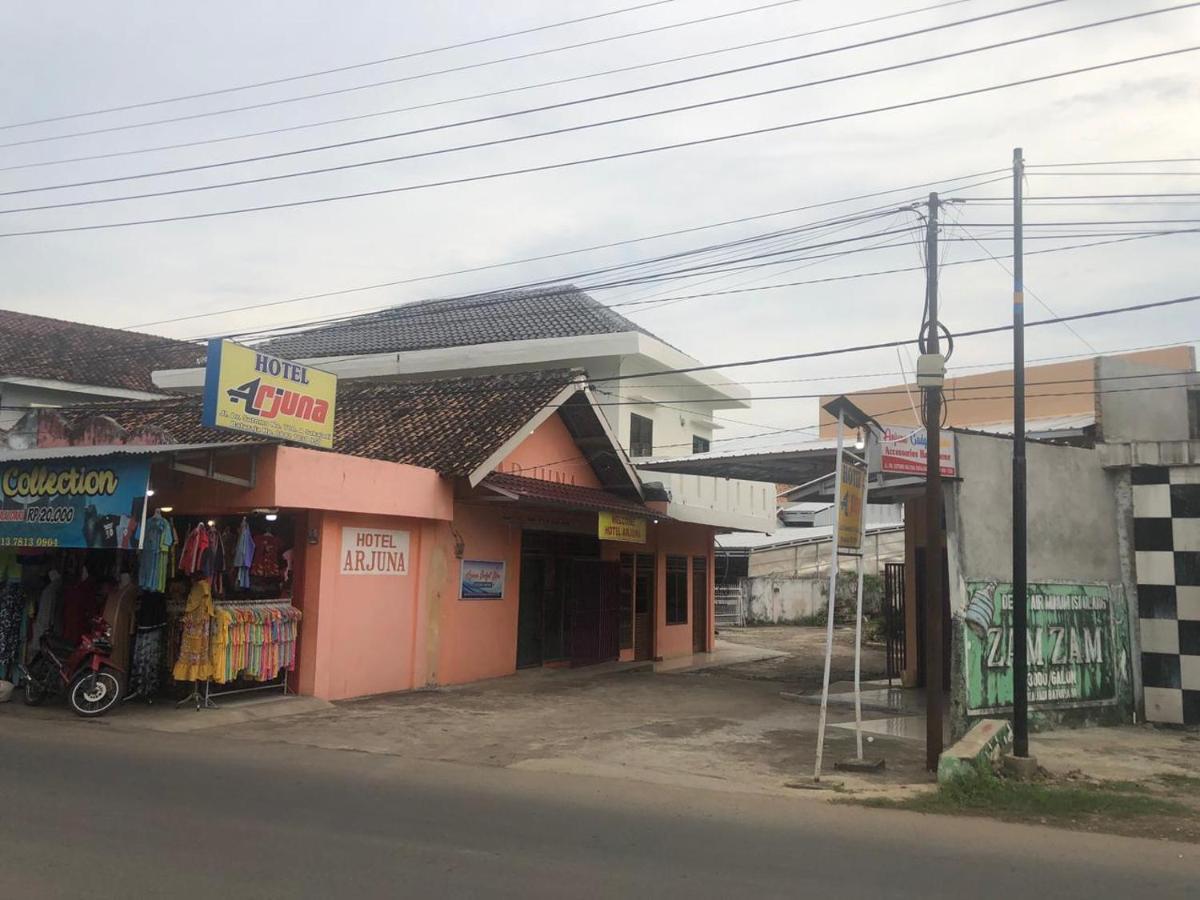 Hotel Arjuna Baturaja  Bagian luar foto