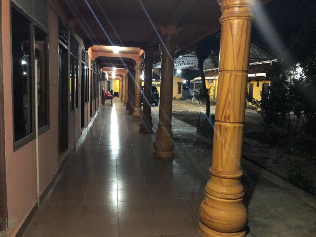 Hotel Arjuna Baturaja  Bagian luar foto